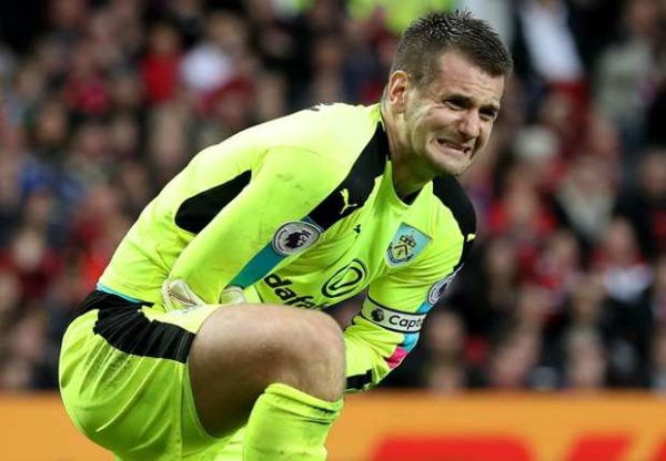Tom Heaton Di Perkirakan Tidak Di Turunkan Berbulan bulan